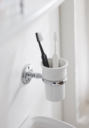 Stockholm Ceramic Tumbler Holder Chrome