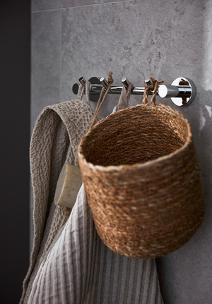 Bond 4-Hook Panel Chrome (1)